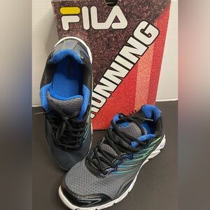 FILA mens TMinus running shoe Outdoor Athletic Sz 9 NIB